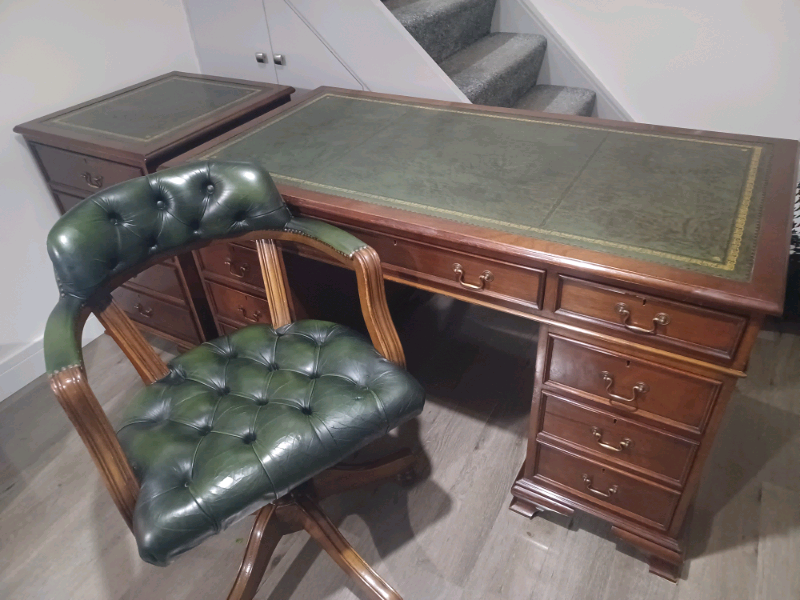 gumtree desk and chair